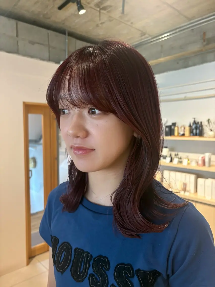 ミディアム カラー ブリーチ ボルドーカラー カット ヘアカラー トリートメント ai ㅤのヘアスタイル