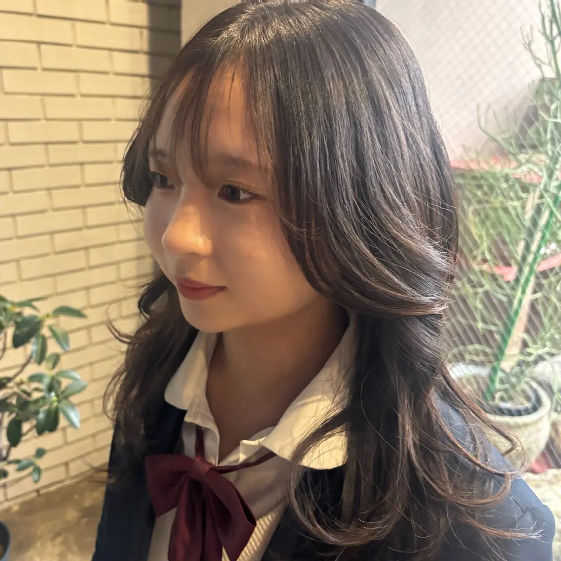 セミロング パーマ ヘアアレンジ ストレートパーマ HIBIKI / 透明感カラーのヘアスタイル