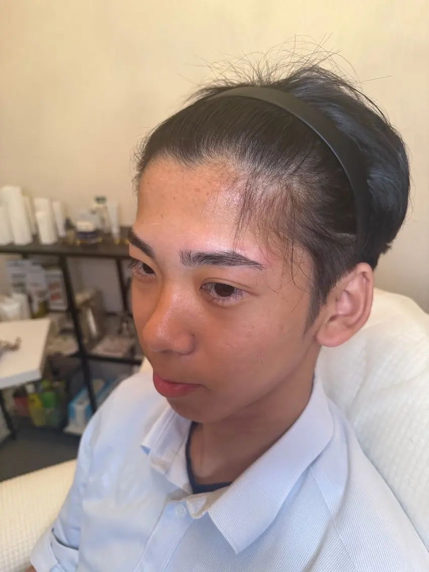 アイブロウ ワックス脱毛 高橋 勇斗の眉毛・アイブロウイメージ