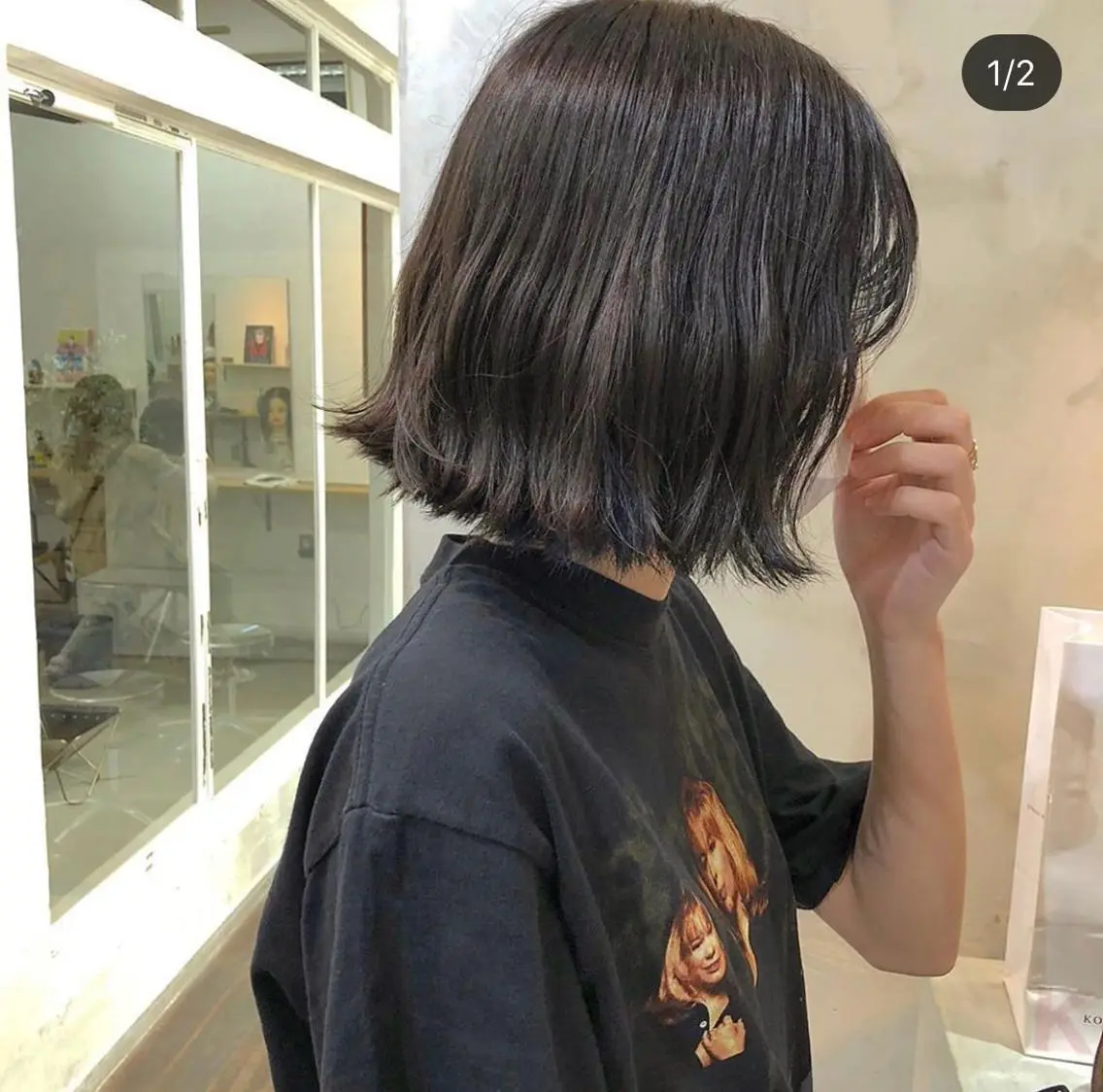 ショート カラー wakana/ 柔らかベージュカラーのヘアスタイル