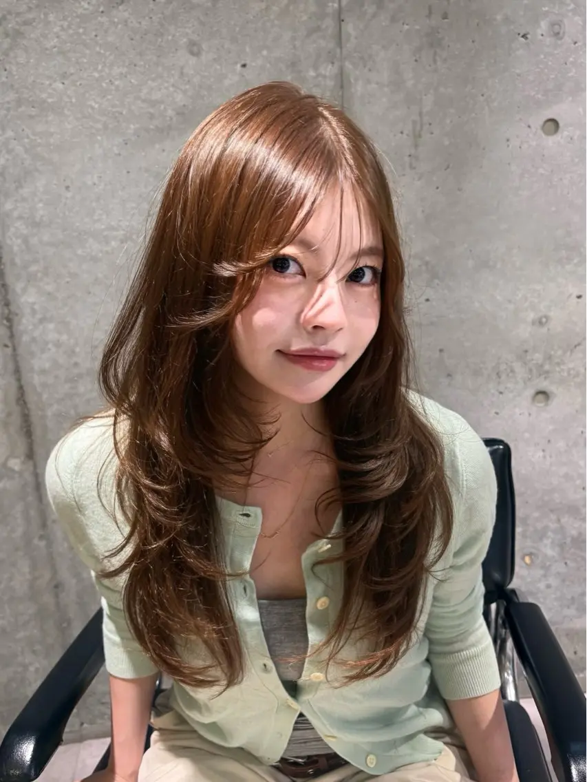ロング カット ヘアカラー ︎︎ HINAのヘアスタイル