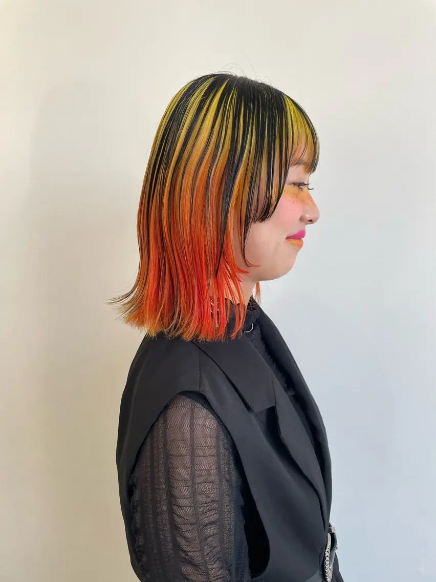 ミディアム イエローカラー カット ヘアカラー 藤村 翔充のヘアスタイル
