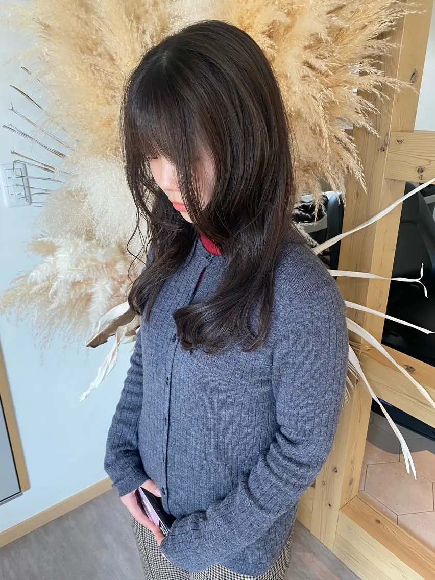 セミロング カラー カット ヘアカラー トリートメント 内野 友貴のヘアスタイル