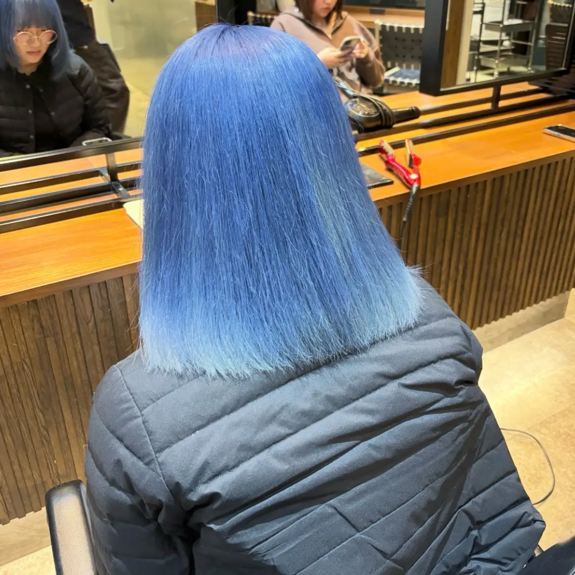 ミディアム カラー 黒髪 ブリーチ ブルーカラー ヘアカラー トリートメント ヘアセット 渋谷🤍ハイトーン 🤍ボブ🤍FUMUのヘアスタイル