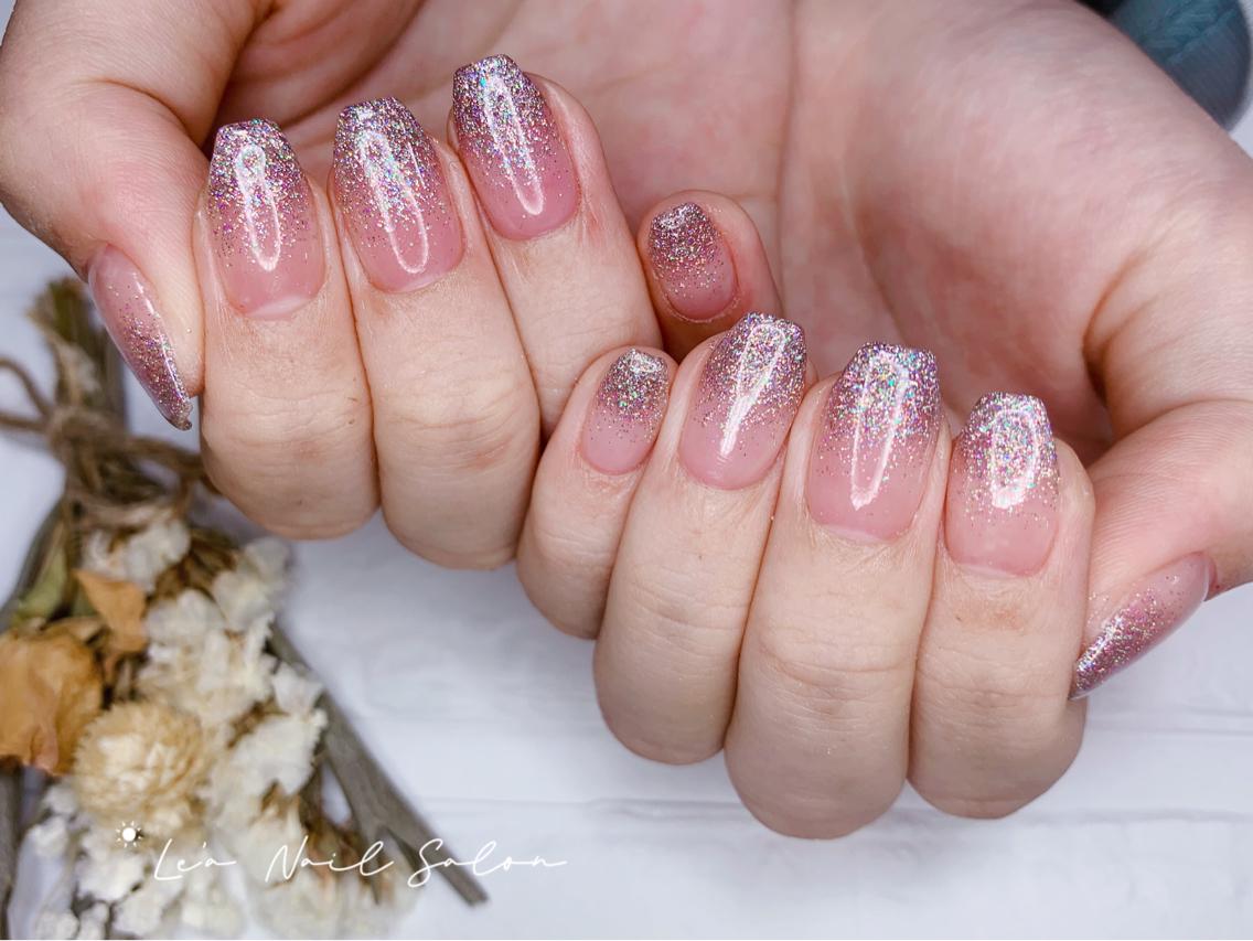 ショート カラー ネイル Le’a NailSalonのネイルデザイン