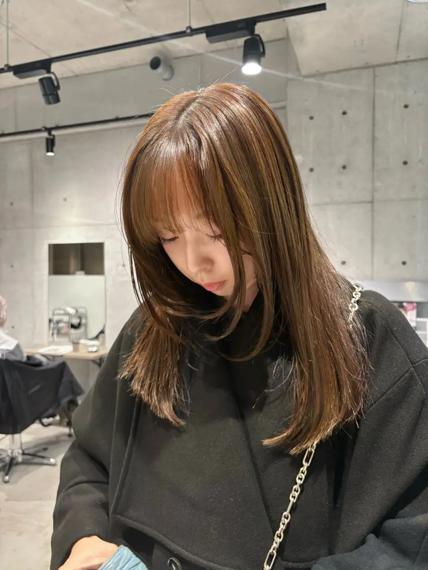 セミロング 薄暮 マツイ　レンのヘアスタイル