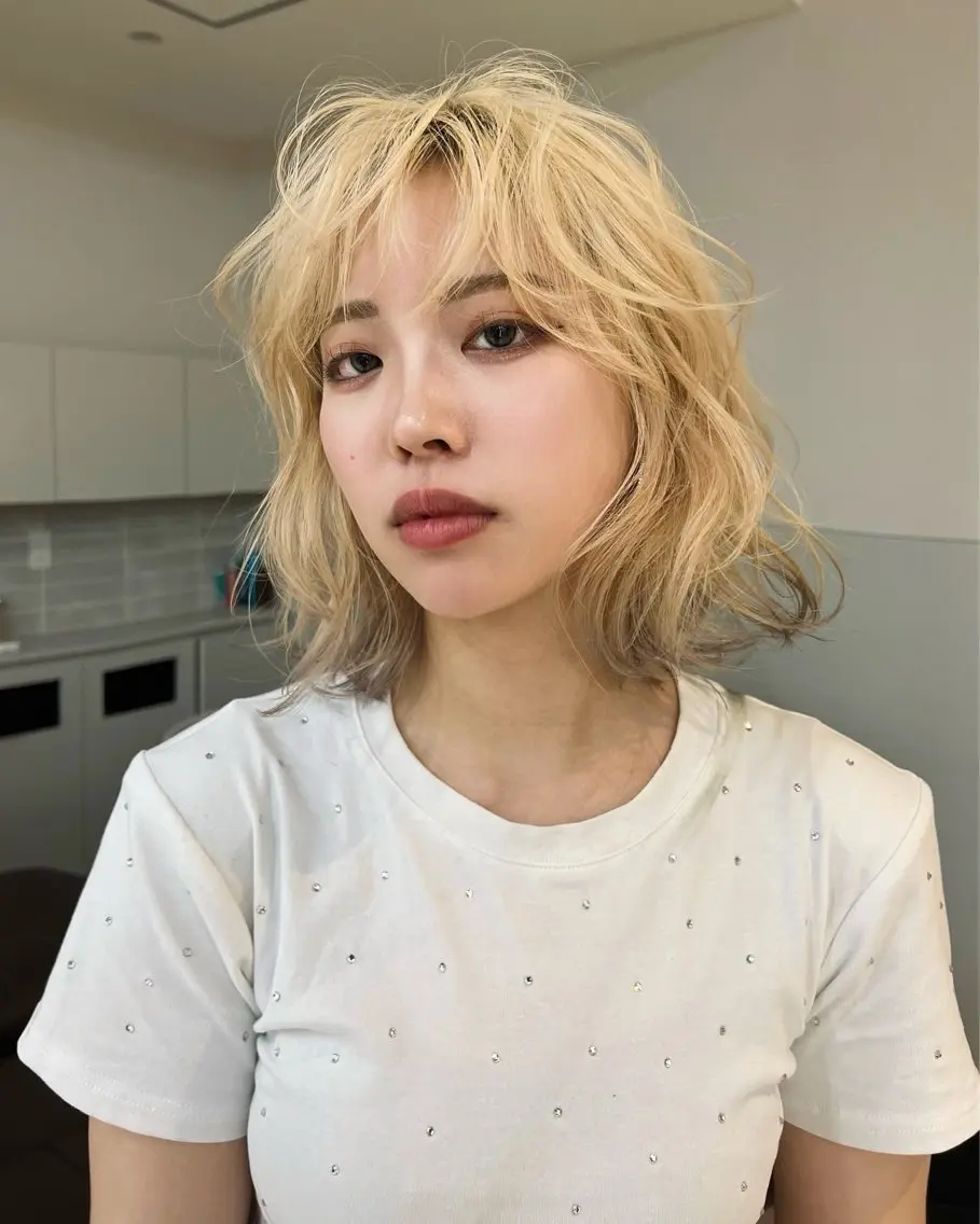 ショート カラー アッシュ アッシュブラウン ブリーチ ブラウンカラー ケアブリーチ ヘアカラー トリートメント ヘアセット レイヤー専門家 ダブルカラー修のヘアスタイル