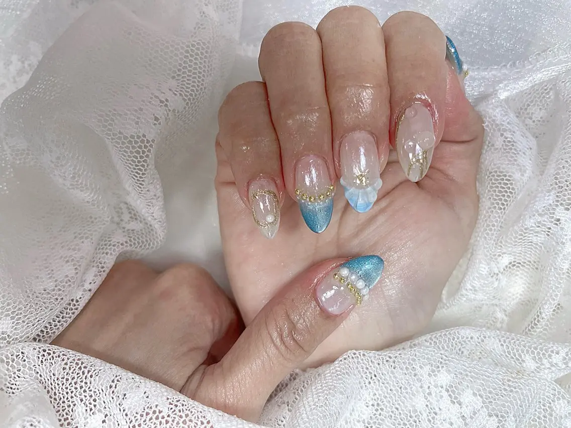 ネイル アートネイル オーロラネイル ガーリー キラキラネイル 韓国ネイル Ayumi NailSalonUのネイルデザイン