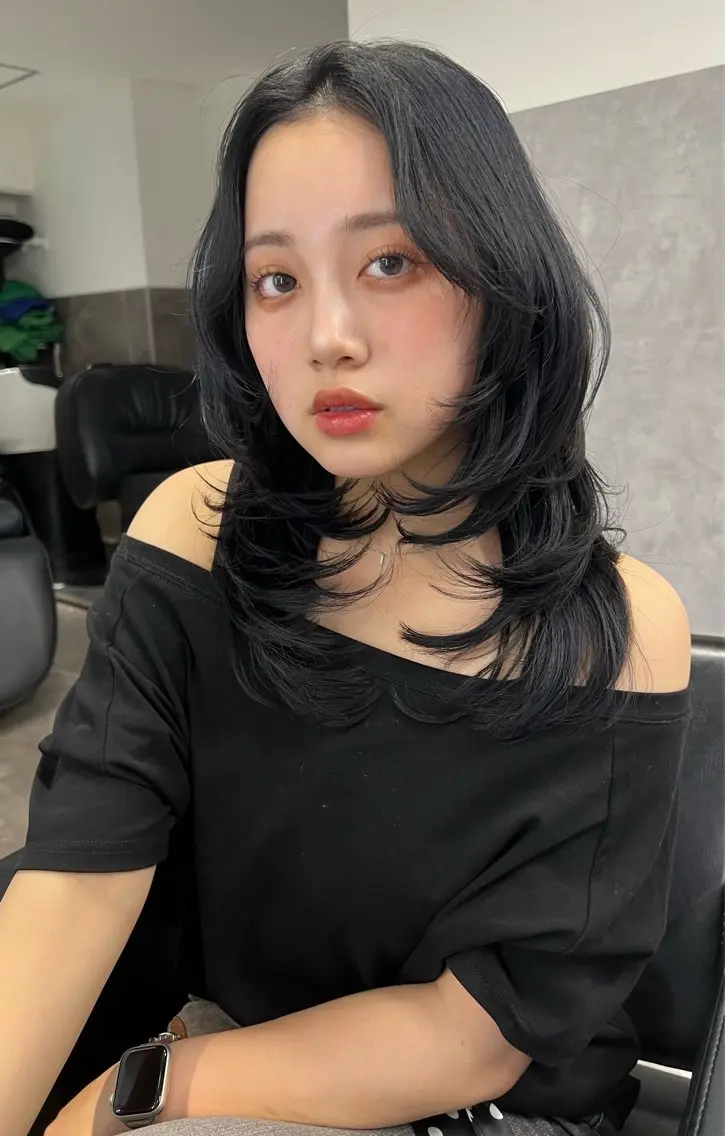セミロング カラー 黒髪 ブリーチ 透明感カラー 顔周りカット レイヤーカット ヘアカラー トリートメント 透明感/レイヤー 🇰🇷tomonaのヘアスタイル