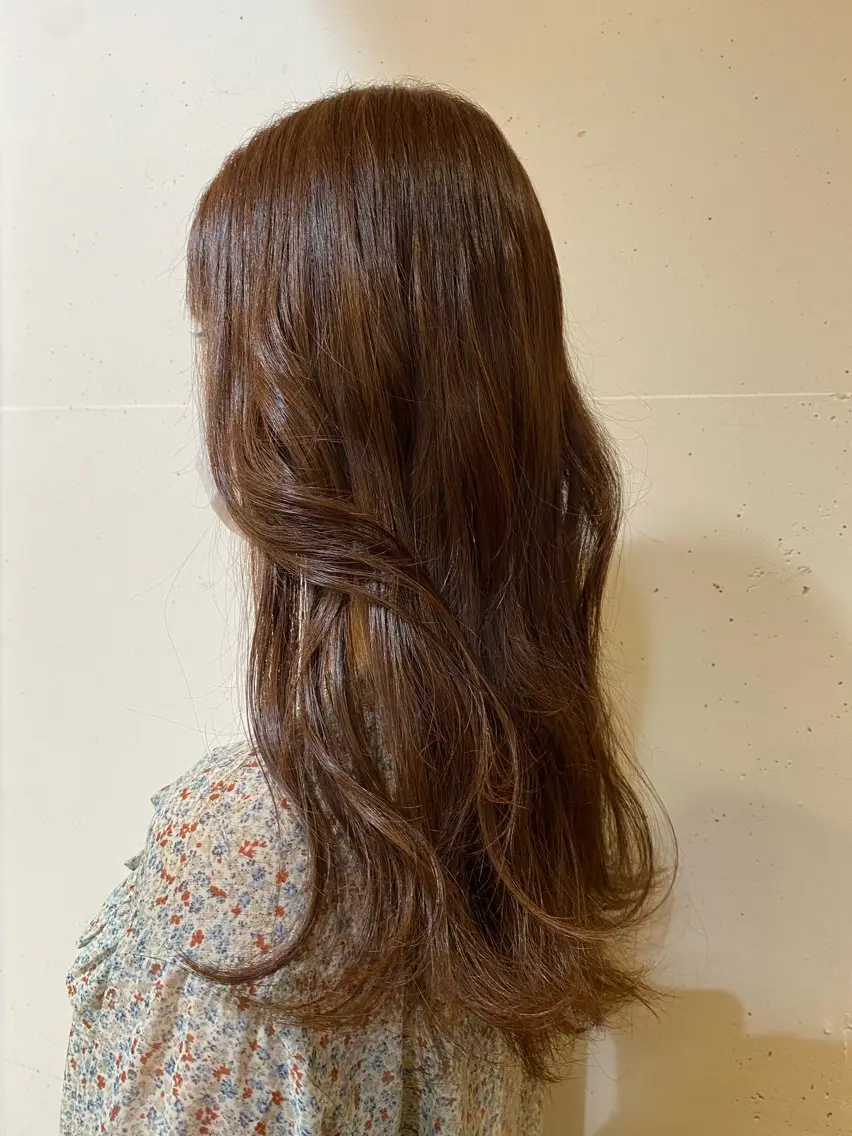 ロング カラー ブラウンカラー 長澤 しずくのヘアスタイル