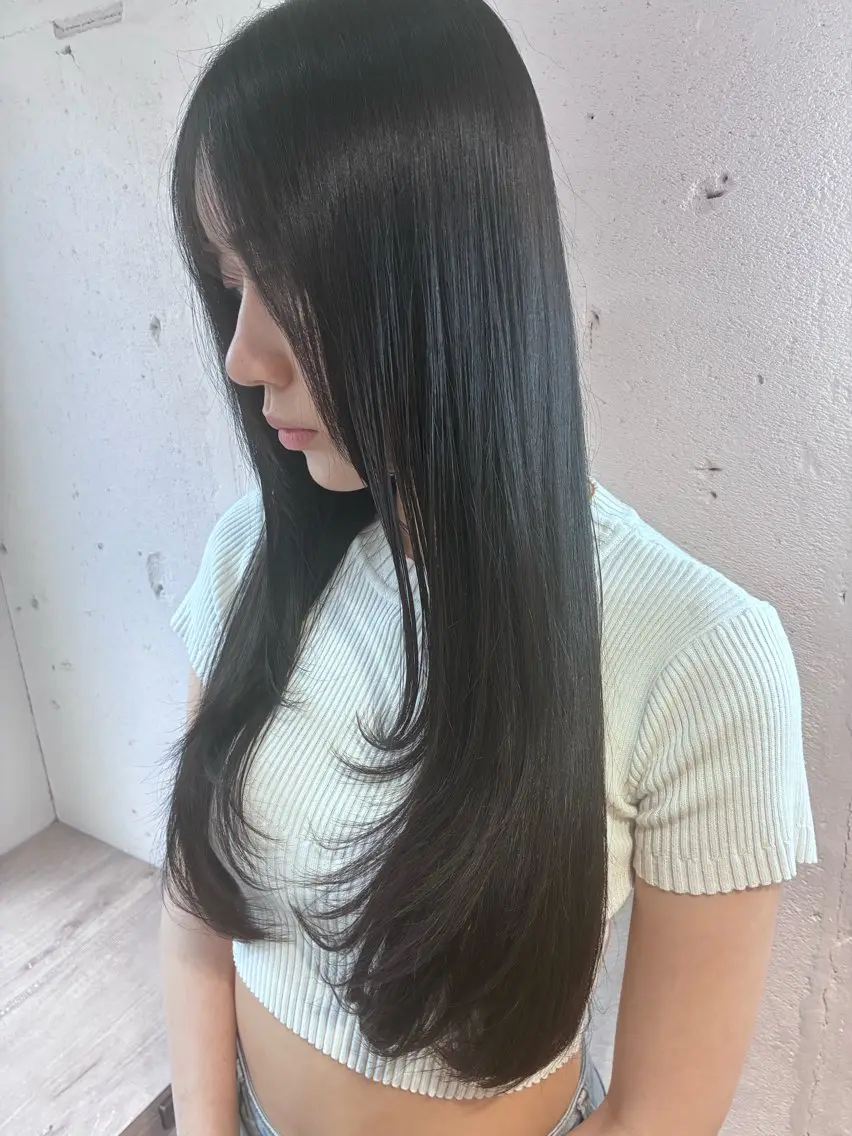 ロング レイヤーカット ロング 齊下 幹のヘアスタイル