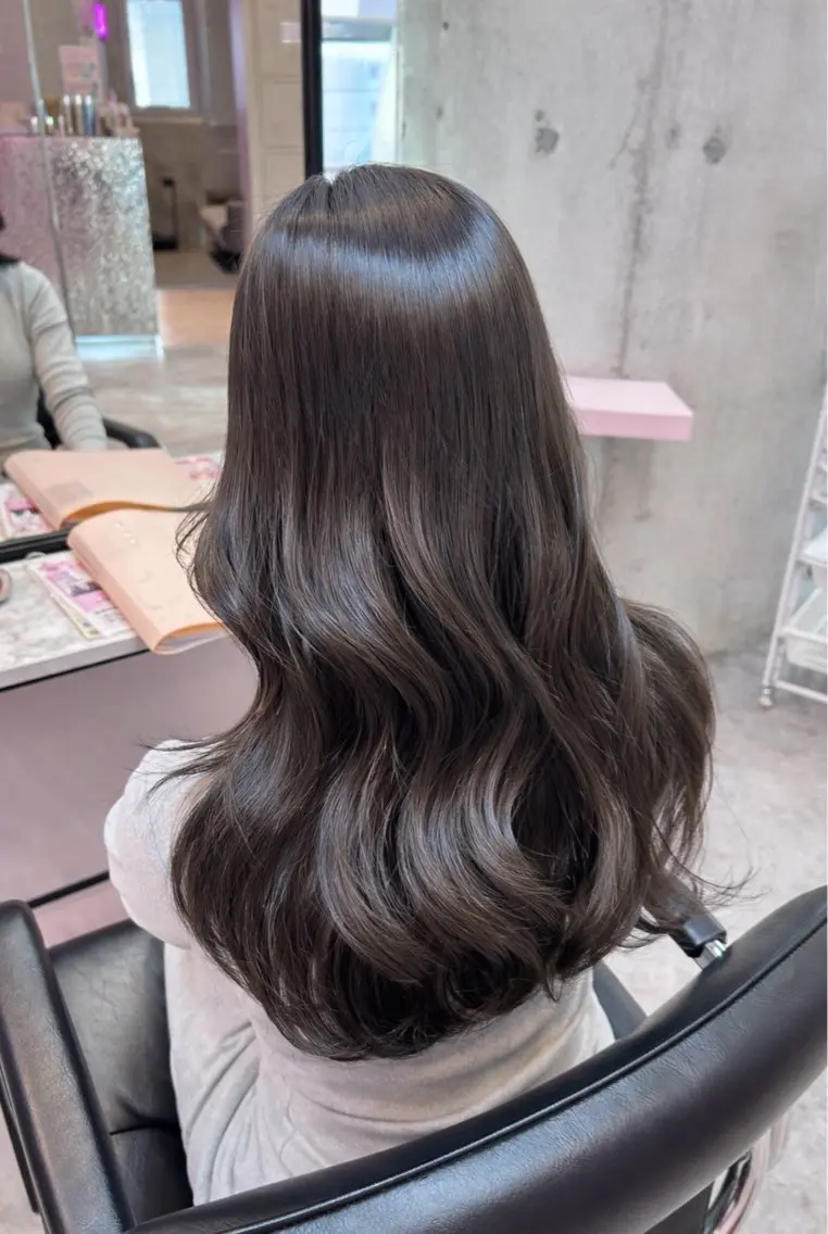 ロング ヘアカラー 透明感/艶カラー 💘Hanaのヘアスタイル