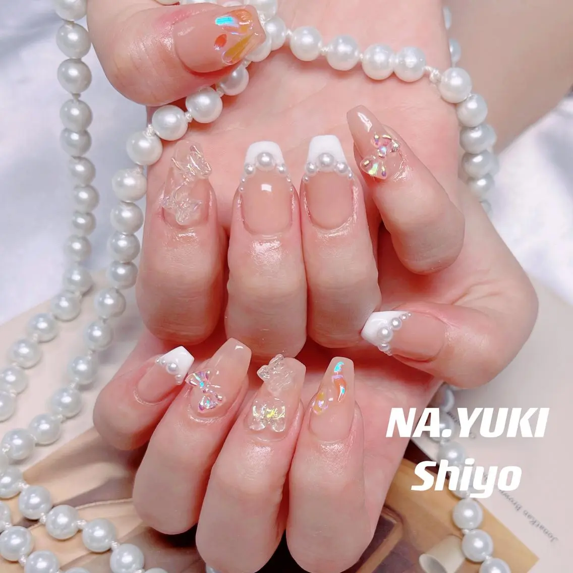 ネイル 🦋 Queenieのネイルデザイン