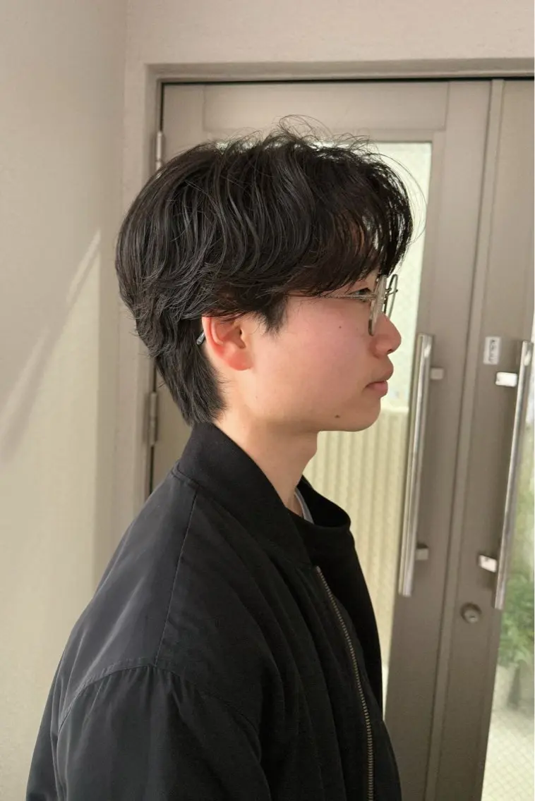 ショート メンズ センターパート メンズパーマ 刈り上げ 藤崎百道メンズカット Zina/森井唯央のヘアスタイル