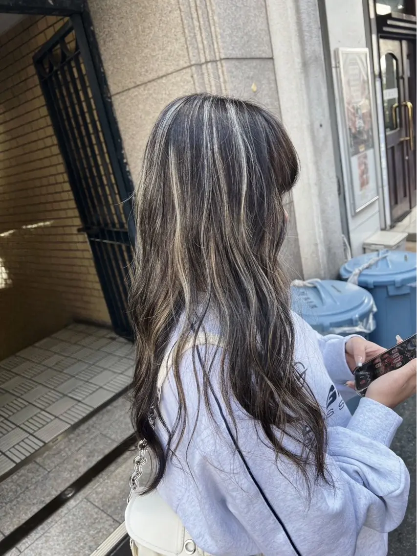 ロング カラー ダークグレー ダークグレージュ グレージュ ハイライトカラー ハイライト 指名数No.1 /NAOYAのヘアスタイル