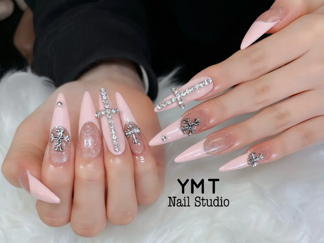 ネイル 長さ出し フットネイル ジェルネイル 韓国ネイル マグネットネイル ハンドネイル YMT NailStudioのネイルデザイン