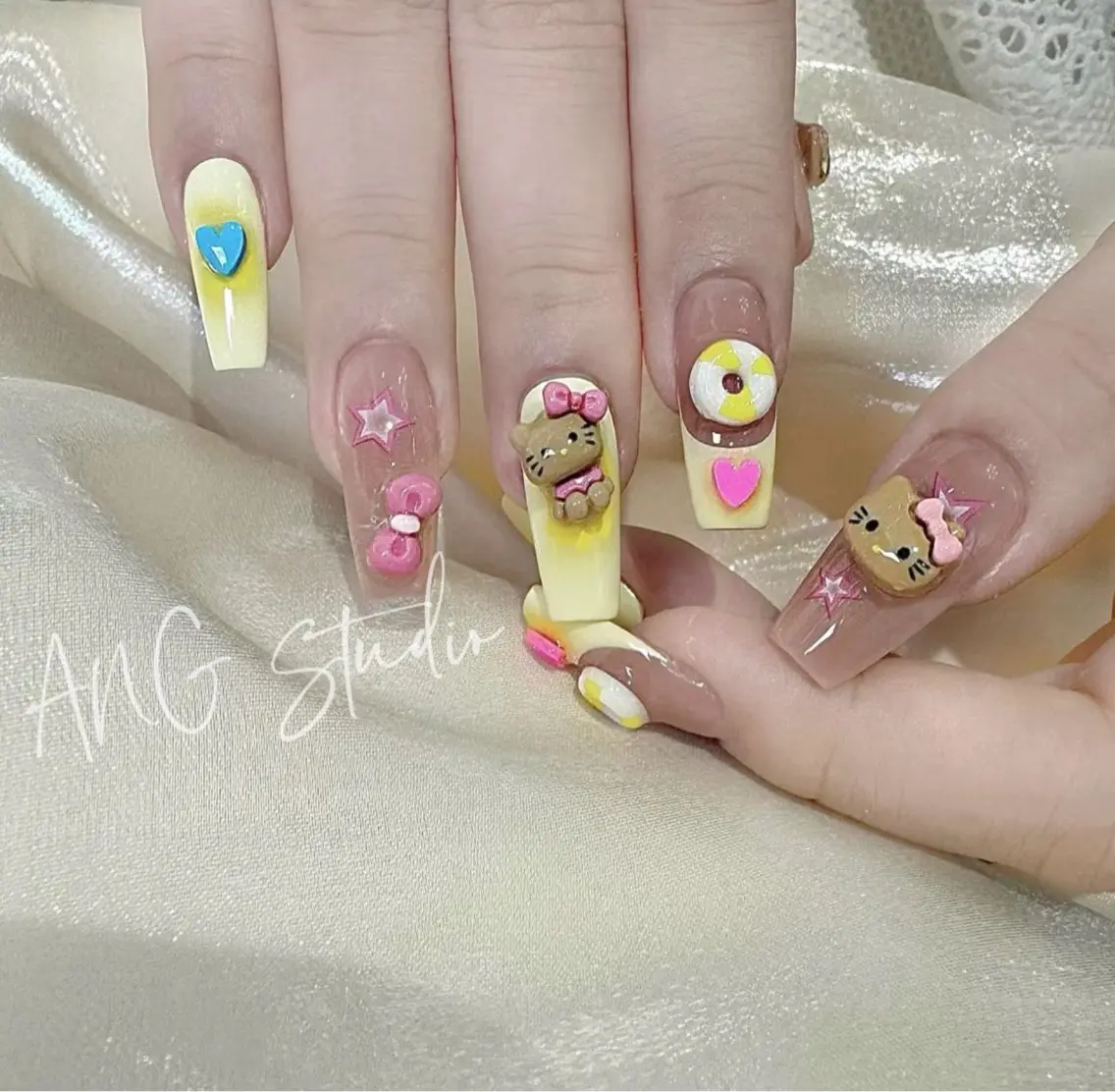 ネイル ハンドネイル ハンドケア ANG Studioのネイルデザイン