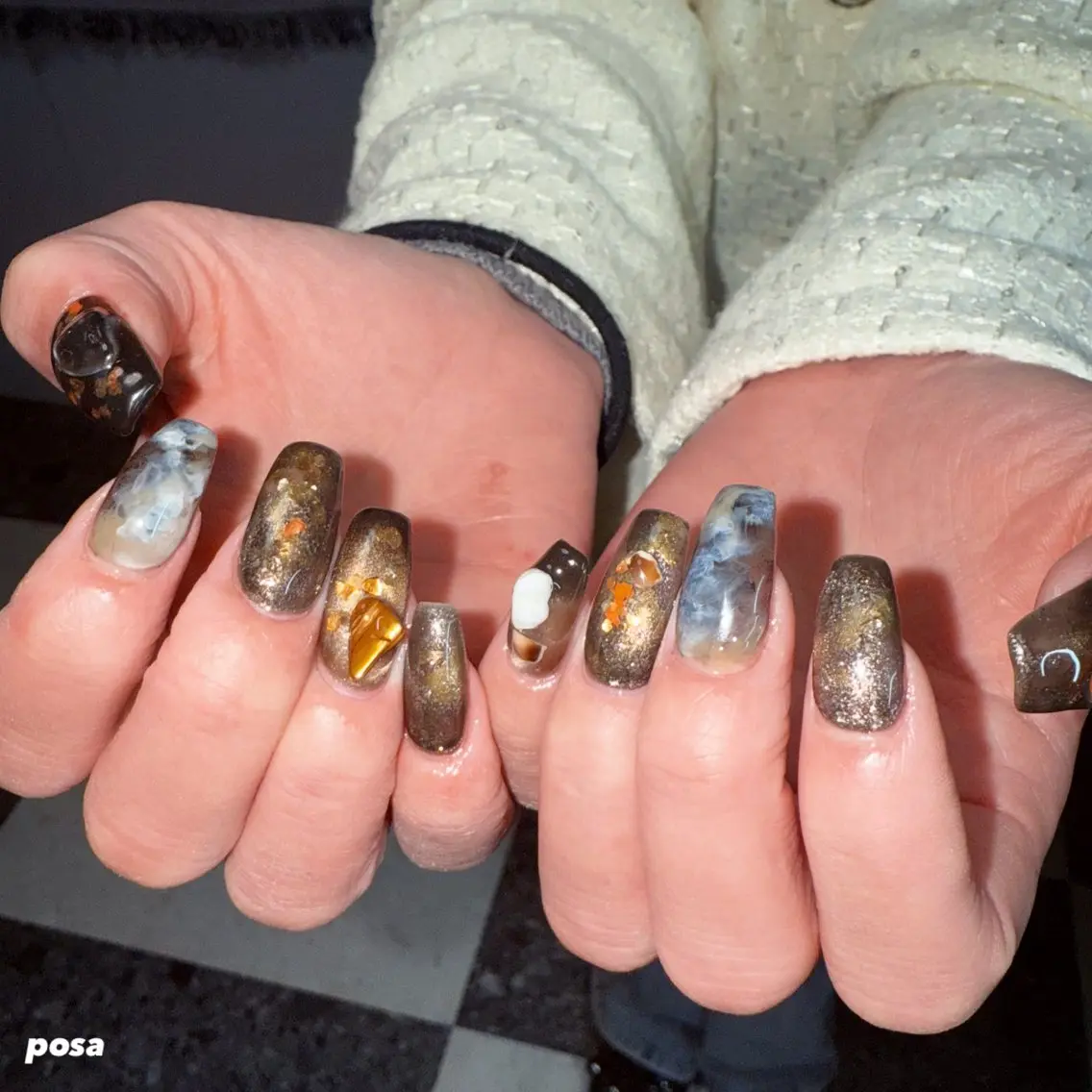 ネイル ブラウン ニュアンスネイル シンプルネイル ハンドネイル posa nail モエミのネイルデザイン