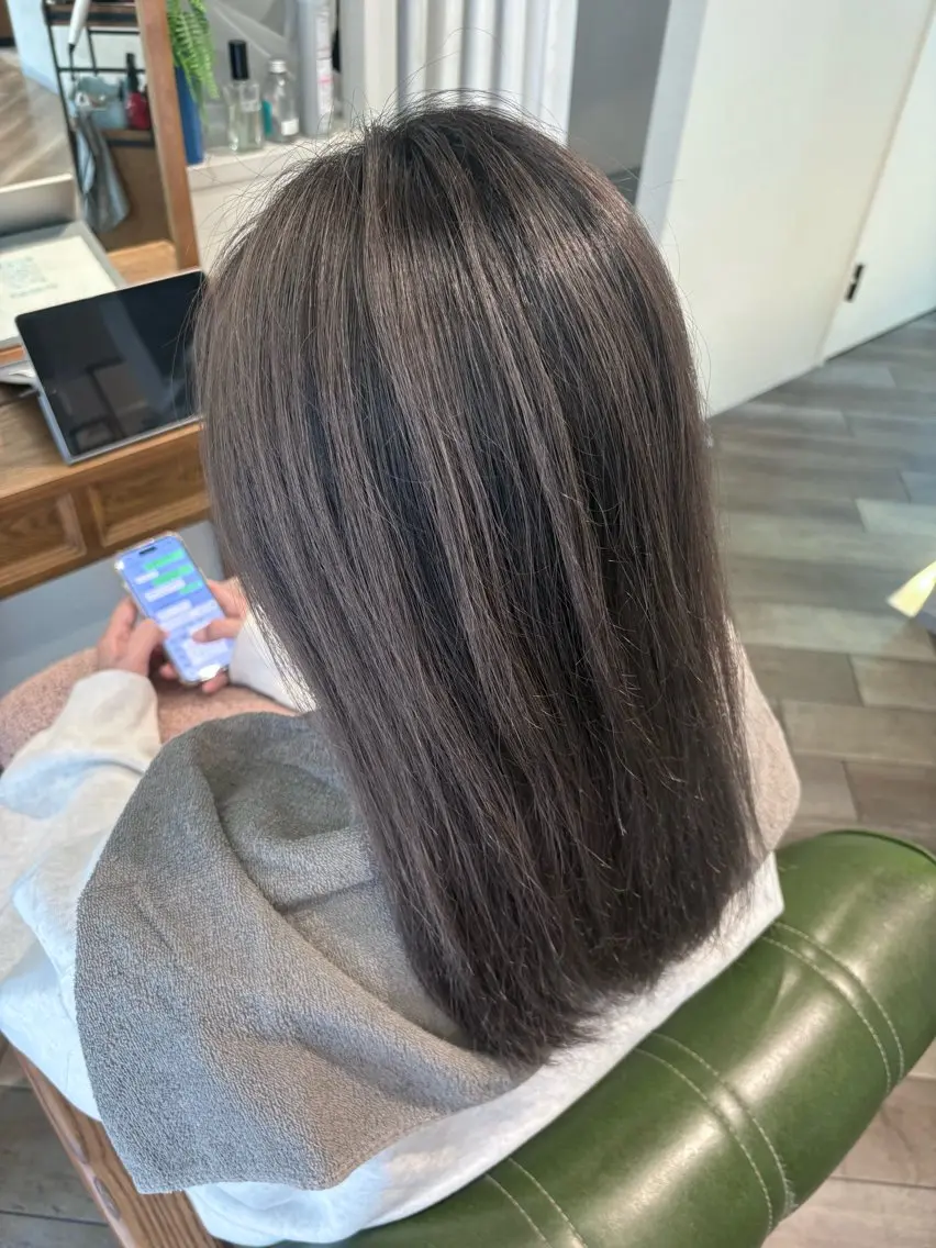 セミロング カラー ヘアカラー トリートメント 鮫島海斗☆レイヤー☆ ケアブリーチのヘアスタイル