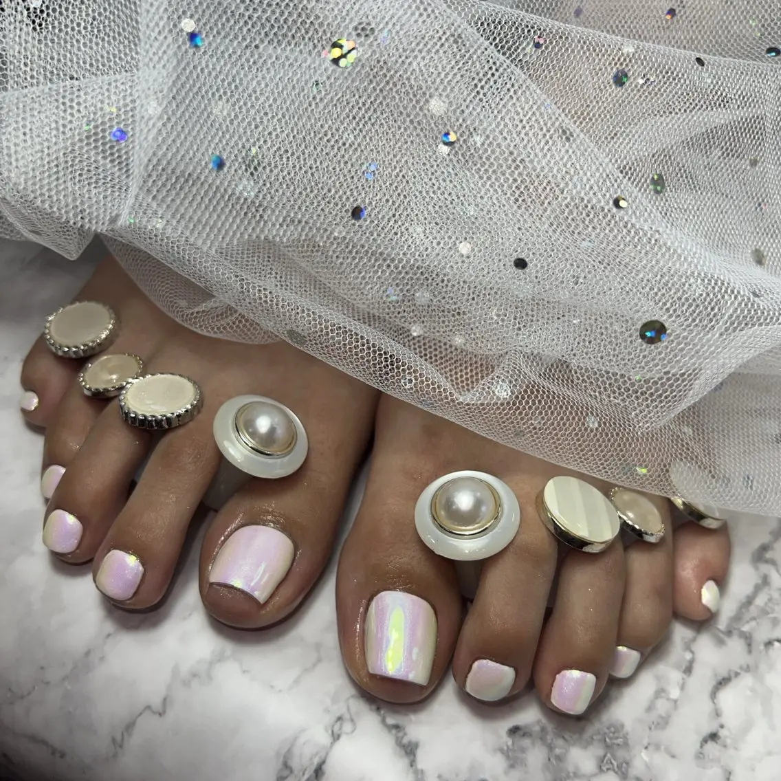 ネイル フットネイル ミラーネイル シンプルネイル Nail Salon Lacusのネイルデザイン