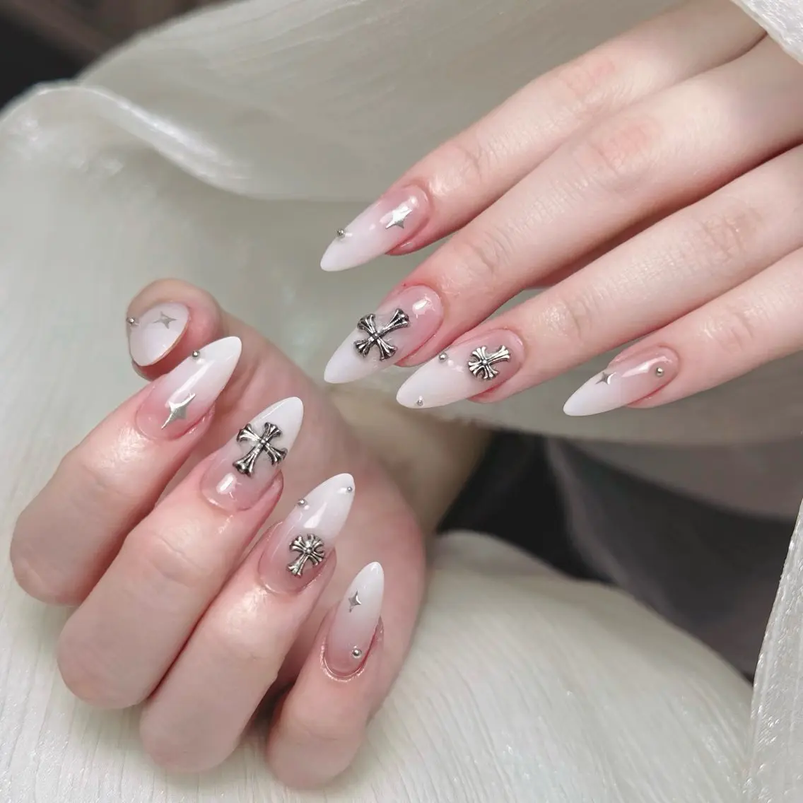 ネイル ハンドネイル Riko Nail 2kのネイルデザイン
