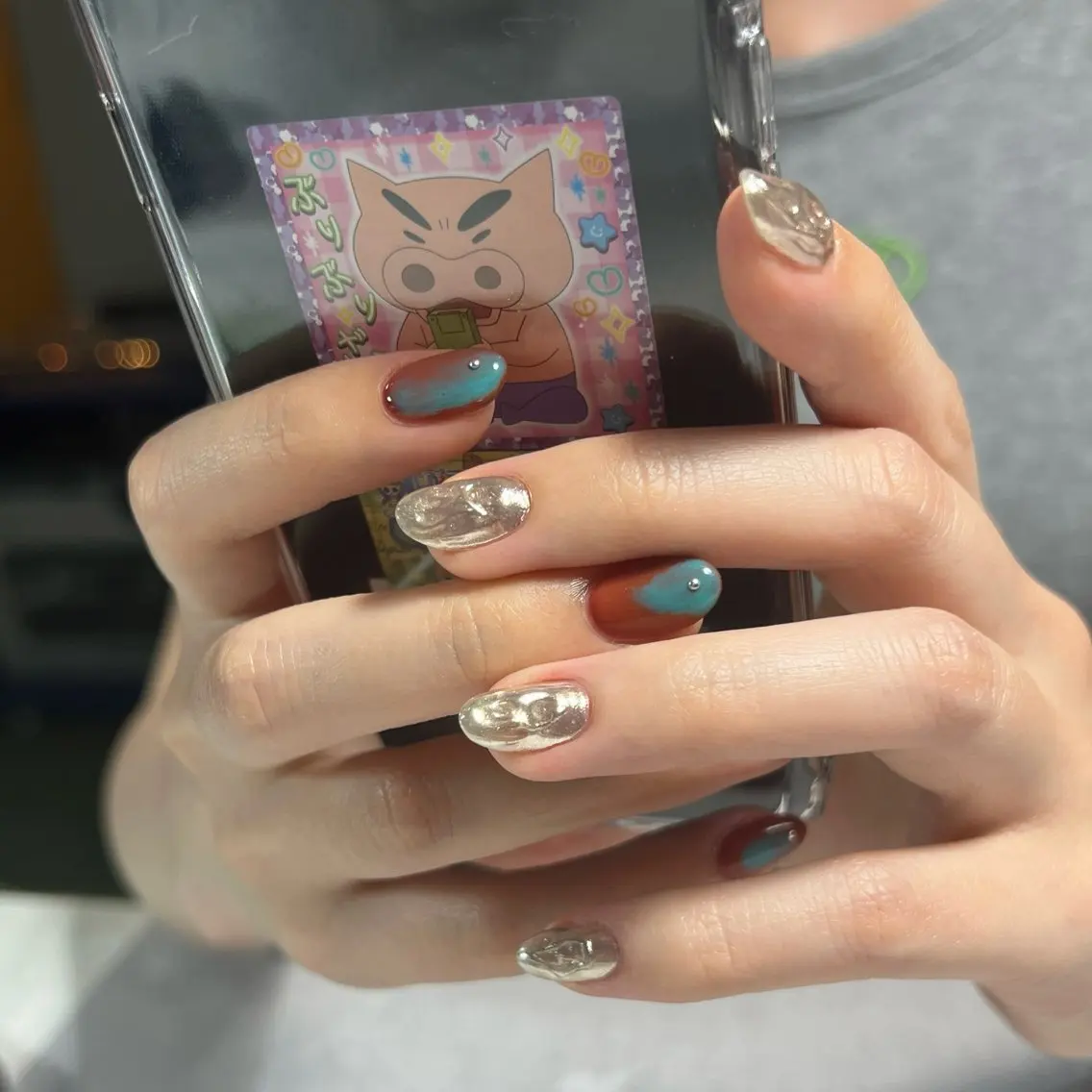 ネイル ミラーネイル ニュアンスネイル ロイ ネイルのその他イメージ