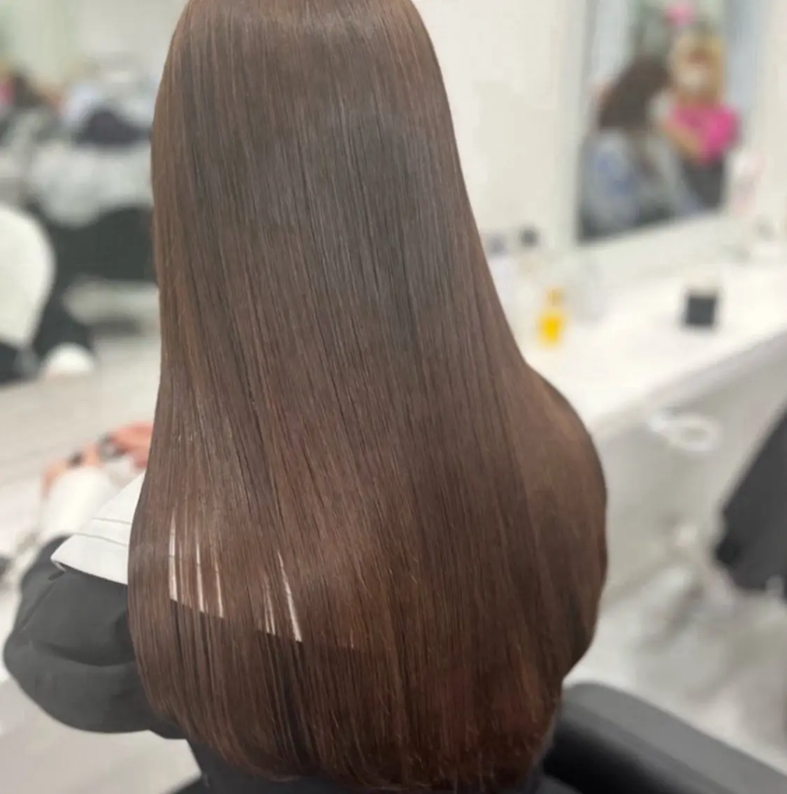 ロング カラー 🫧うる艶トレンド 🫧透明感カラーのヘアスタイル