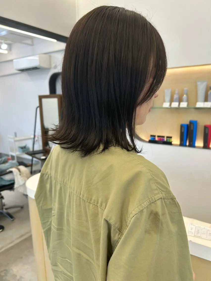 ミディアム カラー ベージュカラー ブリーチ 透明感カラー ダブルカラー グレージュ カット ヘアカラー 本澤 朋香のヘアスタイル