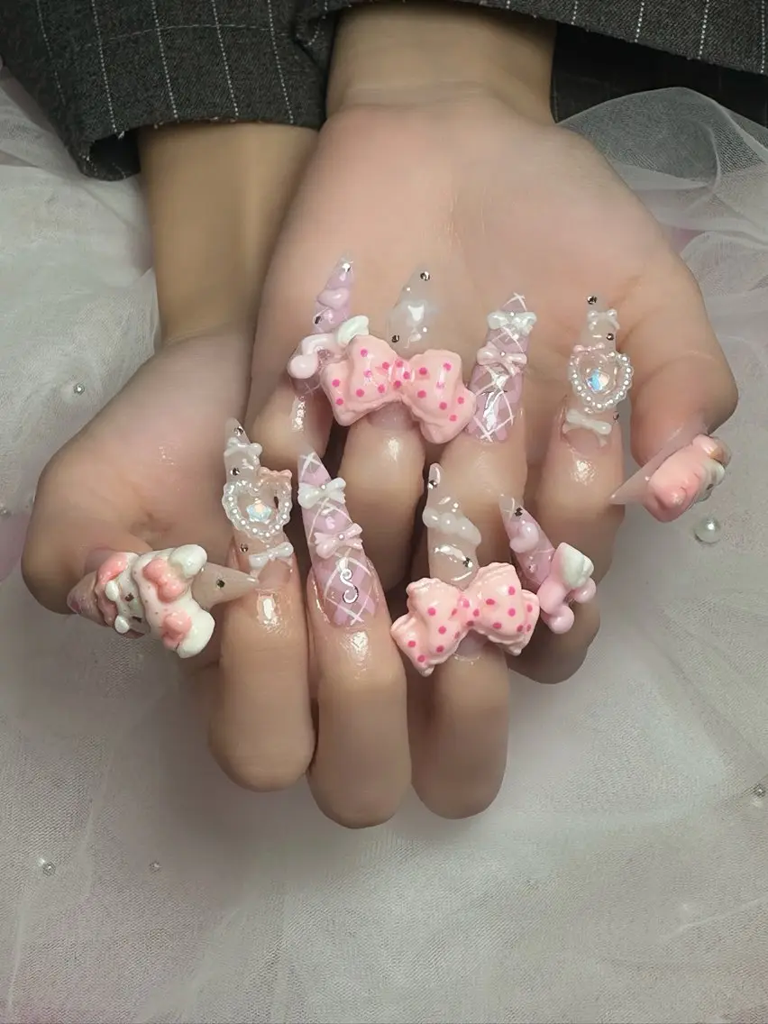 ネイル 成人式 フラッシュネイル フレンチネイル ジェルネイル グラデーション ハンドネイル Umiko🪆 Nailのネイルデザイン