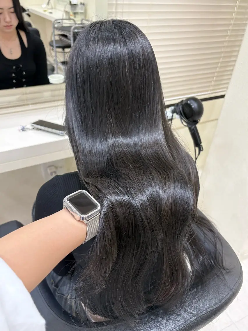ロング カラー カット ヘアカラー トリートメント 大人上品ベージュ 🎀HARUNAのヘアスタイル