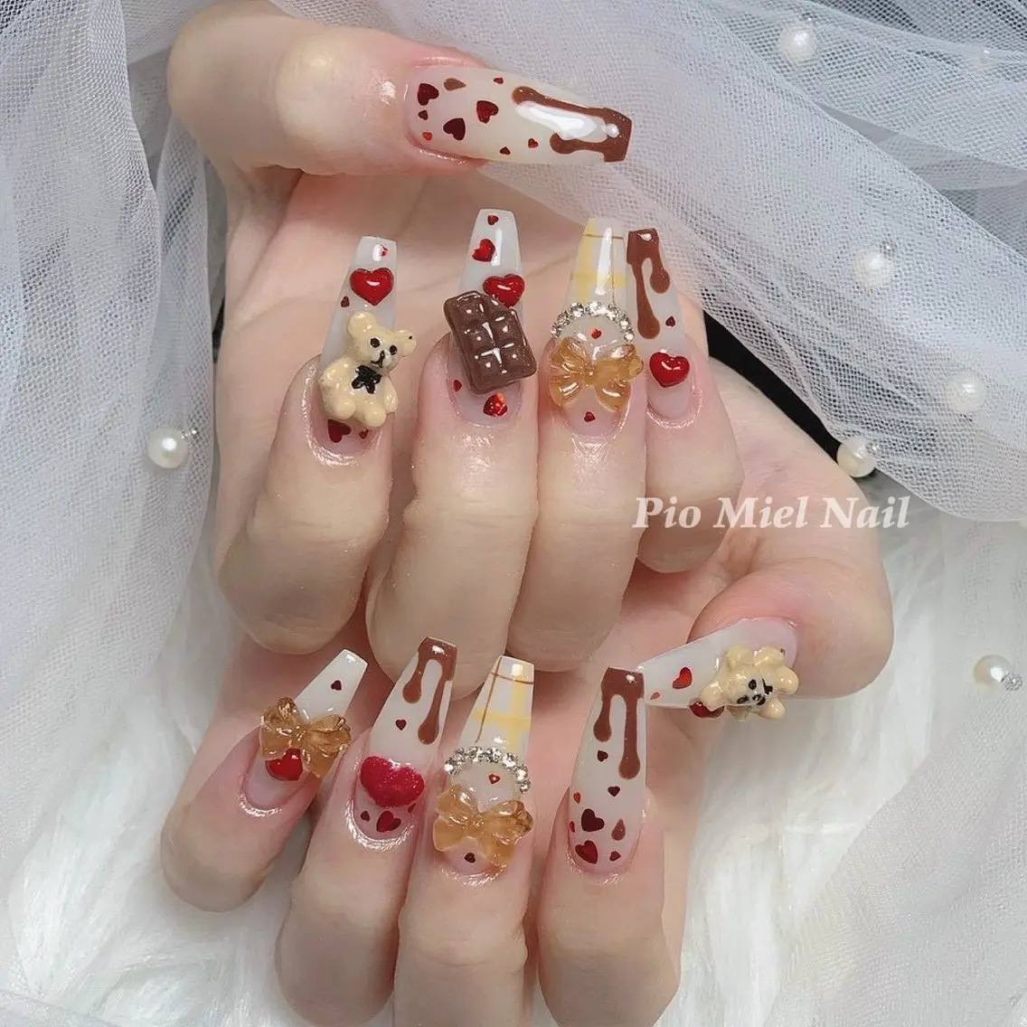 ネイル ハンドネイル HANA 長さだしのネイルデザイン