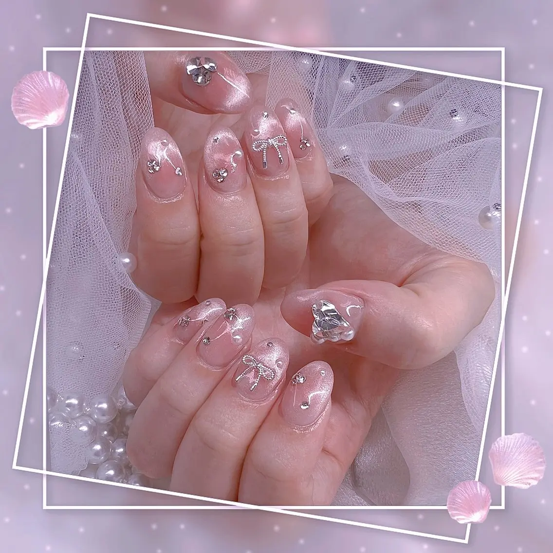 ネイル チークネイル フレンチネイル グラデーション マグネットネイル マグネットフレンチ ハンドネイル ハンドケア Chill Nailsalonのネイルデザイン