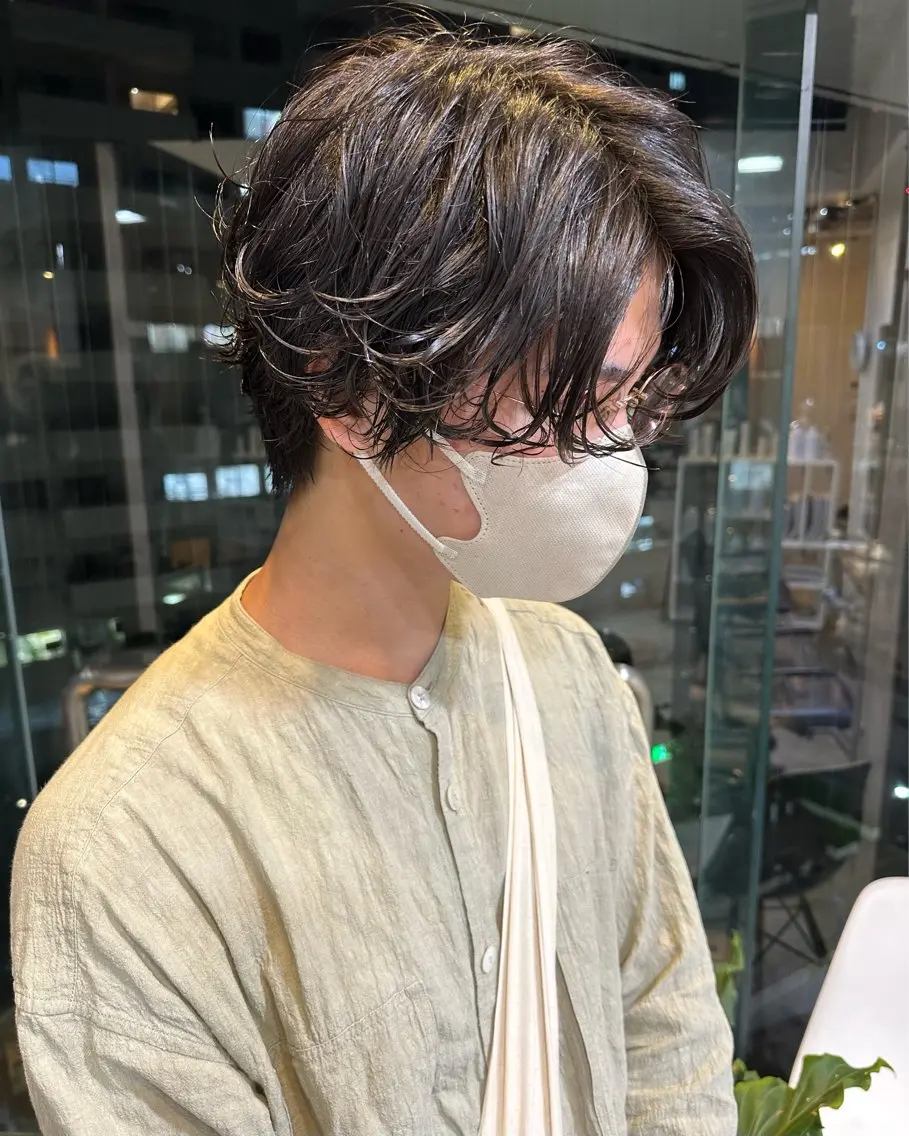 ミディアム パーマ メンズ グランジヘア 無造作ヘアHYUGAのヘアスタイル