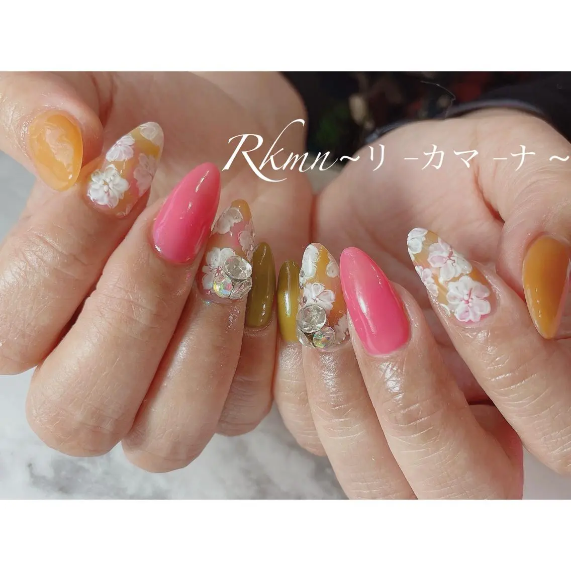 ネイル アートネイル フラワーネイル 春ネイル ハンドネイル フットネイル ハンドケア Rkmn ~リ-カマ-ナ~のネイルデザイン