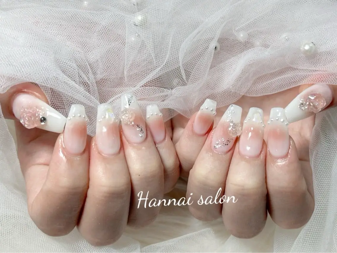 ネイル Hanaai Salonスニタのネイルデザイン