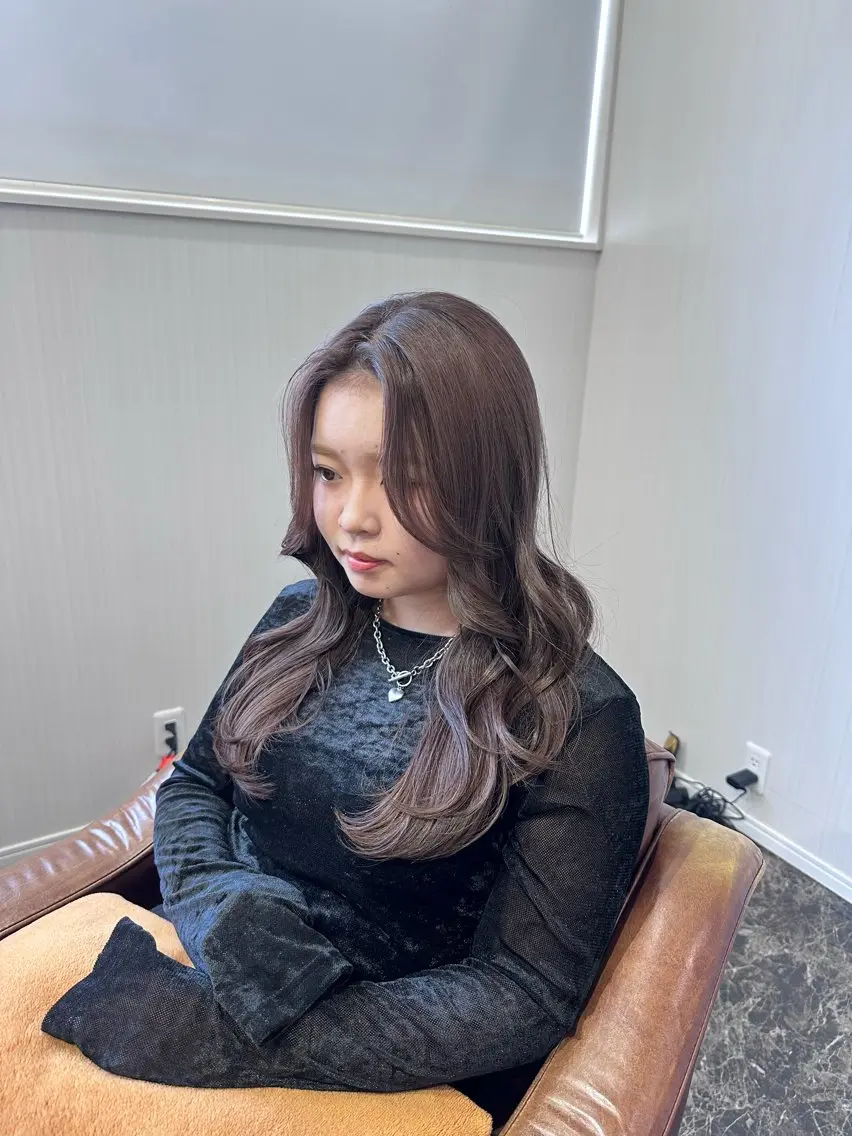 ロング カラー 西垣 沙也加のヘアスタイル