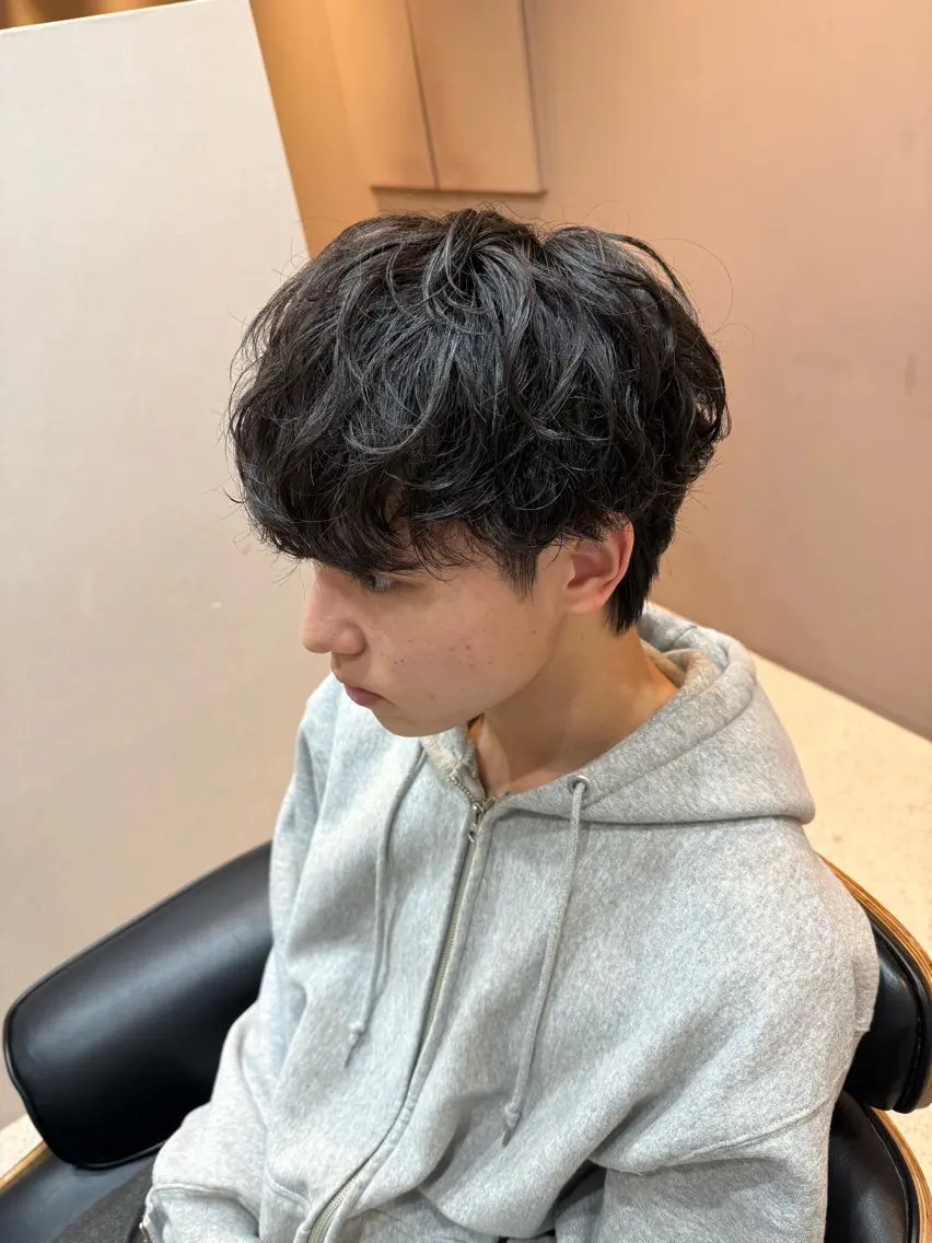 パーマ メンズ フェザーパーマ メンズパーマ カット パーマ 【メンズ特化】渡部 京弘/パーマのヘアスタイル
