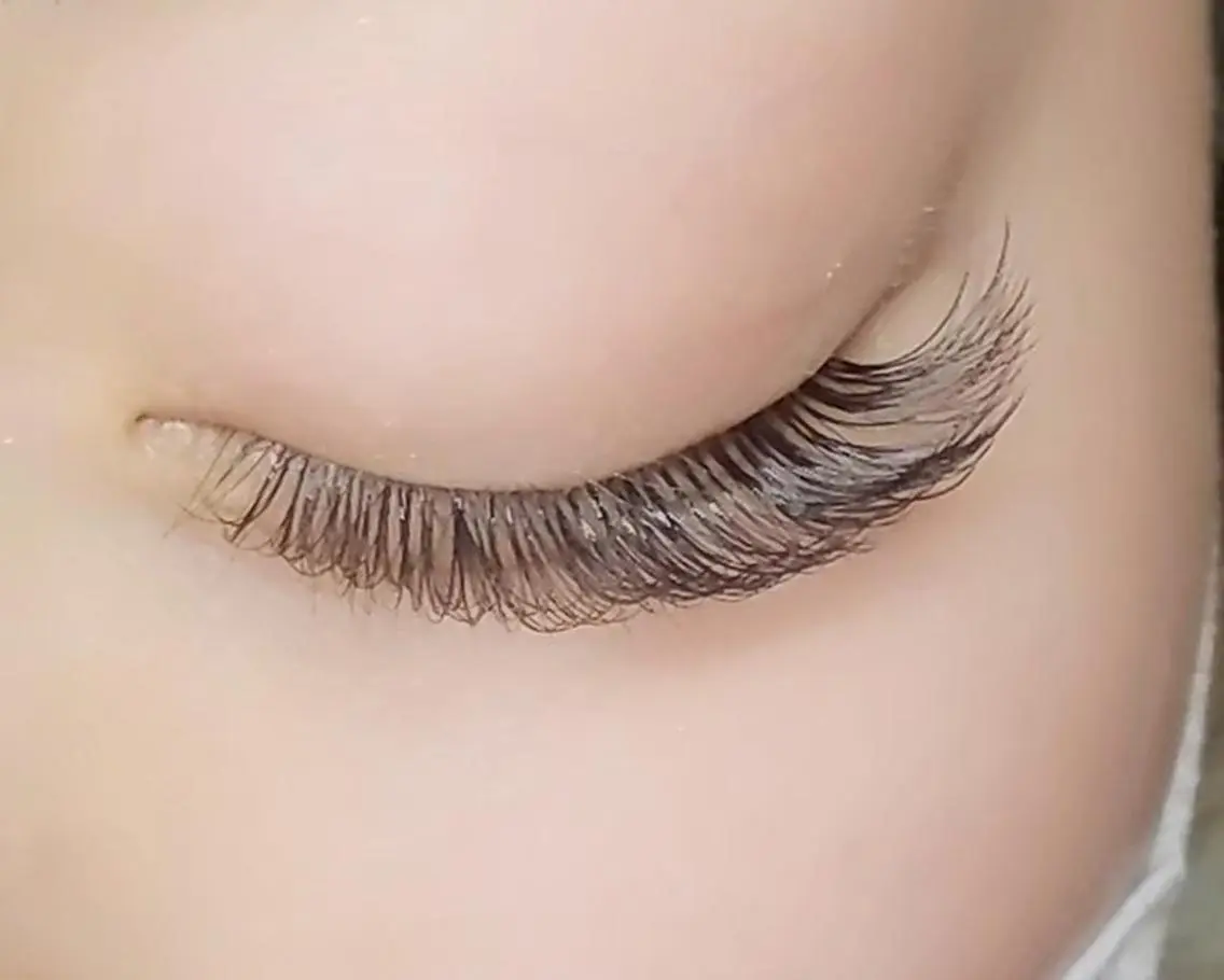フラットラッシュ 80本付け足し 🌸の写真