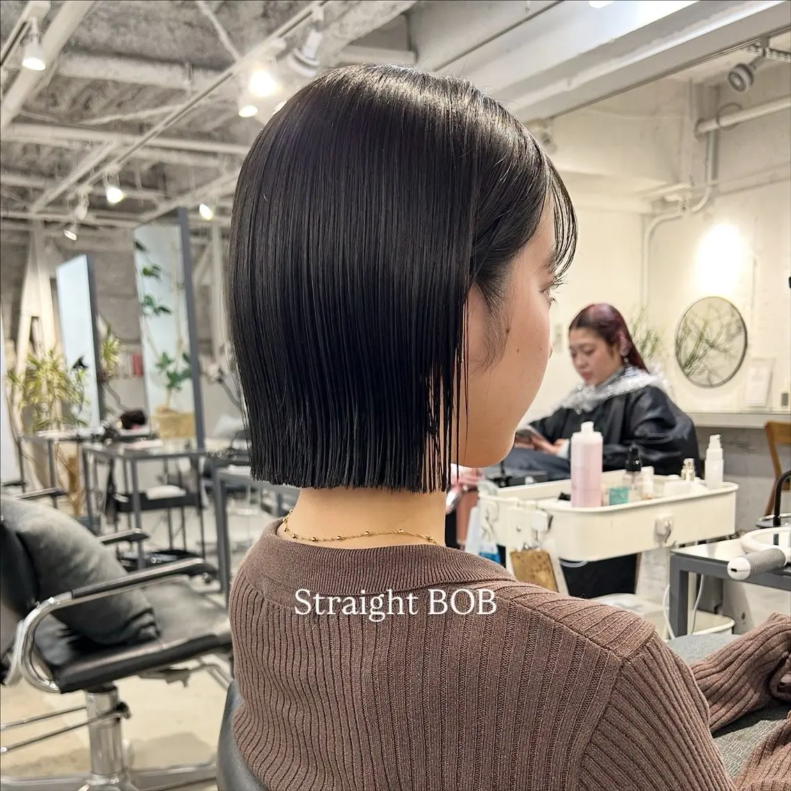 ショート カラー パーマ カット 縮毛矯正 トリートメント 切りっぱなしBOB 職人💜Anzuのヘアスタイル