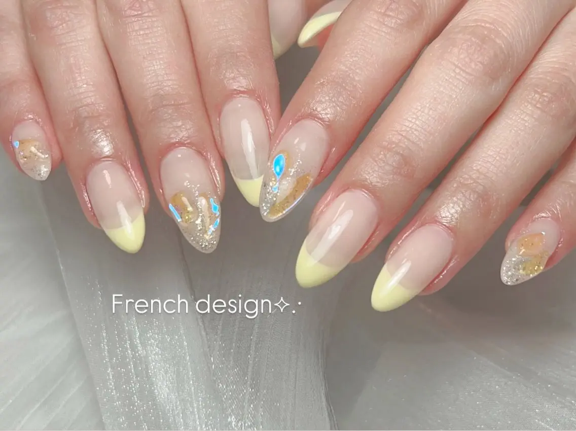 ネイル フレンチネイル 春ネイル ハンドネイル Nail by EN 🪽Amiのネイルデザイン