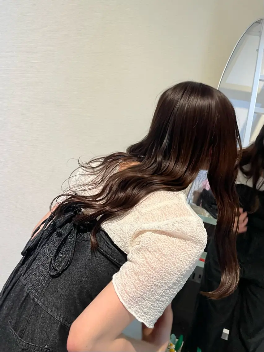 ロング カラー UNBIRTHDAY MIUのヘアスタイル