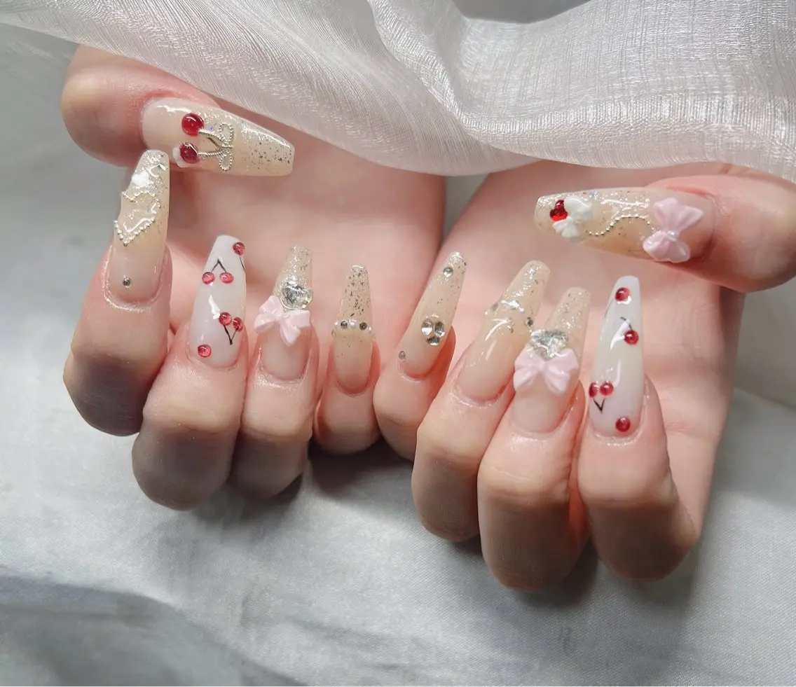 ネイル 長さ出し グラデーション 卒業式 キラキラネイル マグネットネイル ハンドネイル Lee Nailsのネイルデザイン