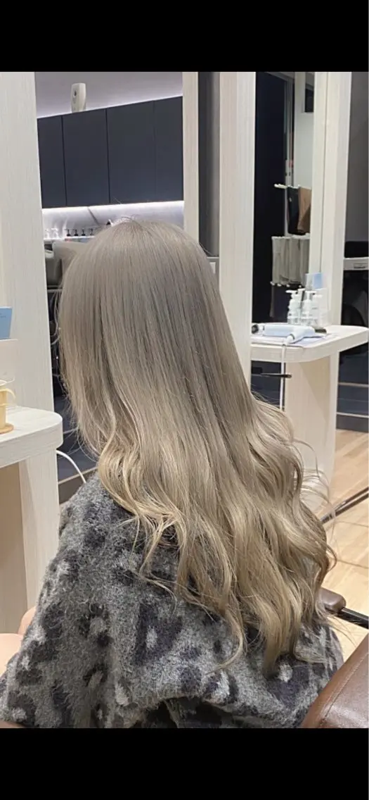 ロング ロング ヘアカラー 上品なダブルカラー✨ 藤江 広人のヘアスタイル