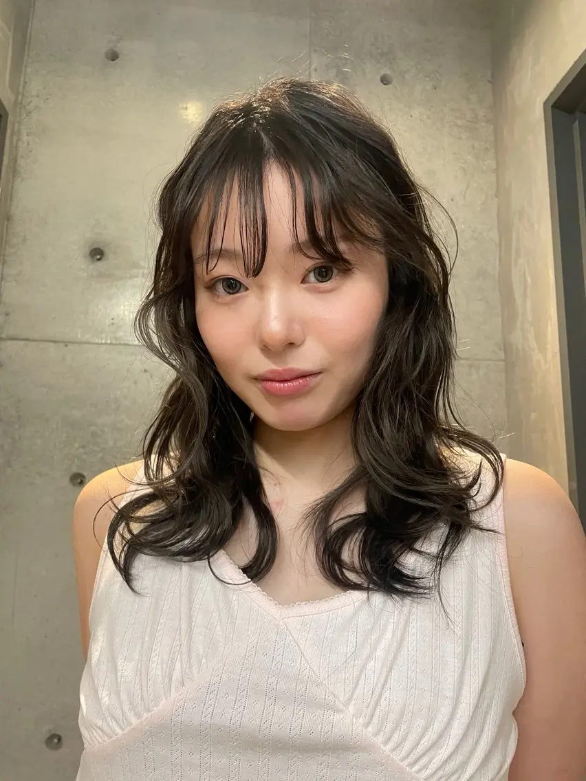 カラー 小澤 わかなのヘアスタイル
