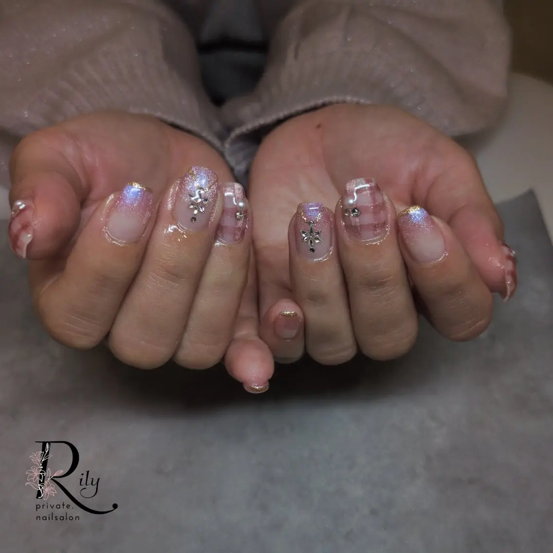 ネイル マグネットネイル ハンドネイル nailsalon Rilyのネイルデザイン
