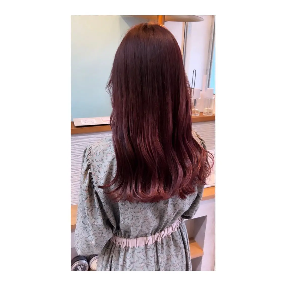 セミロング カラー 🫧小峰 夕依のヘアスタイル