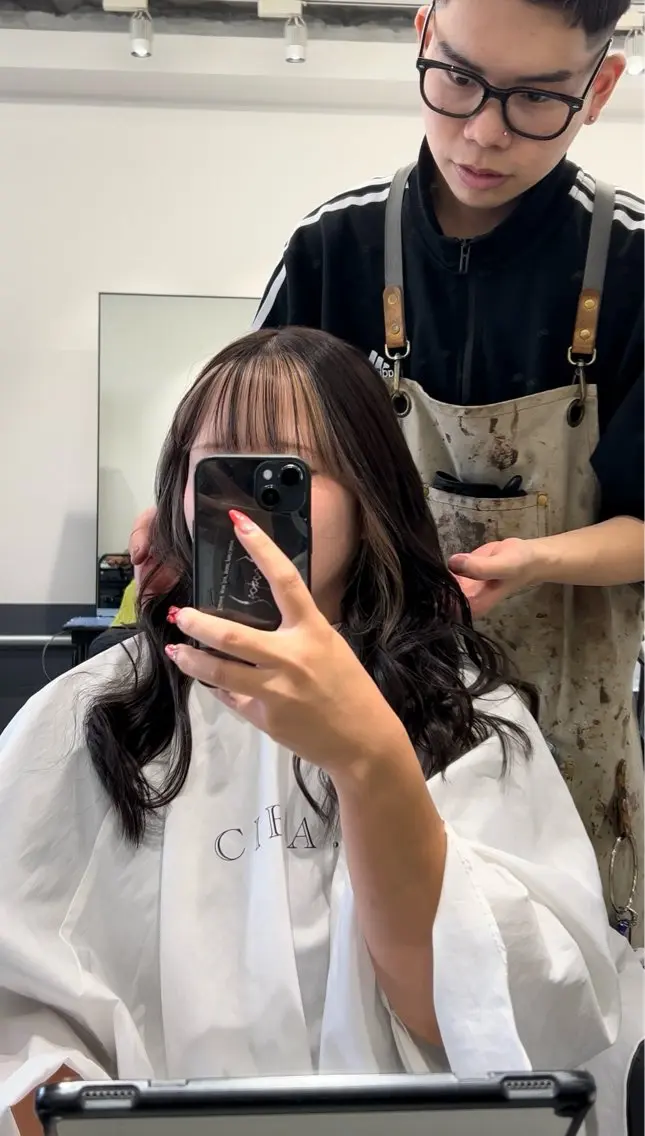カラー インナーカラー ヘアカラー YUDAIブリーチ• カラー/心斎橋•難波のヘアスタイル