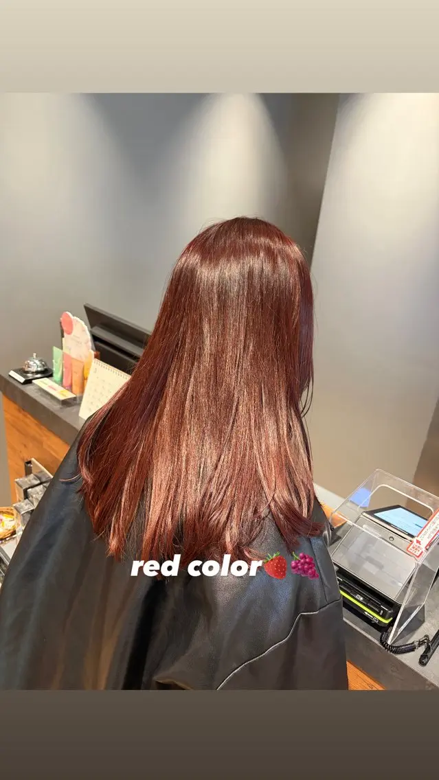 セミロング カット ヘアカラー HIKARI 大阪駅徒歩1分🫧のヘアスタイル