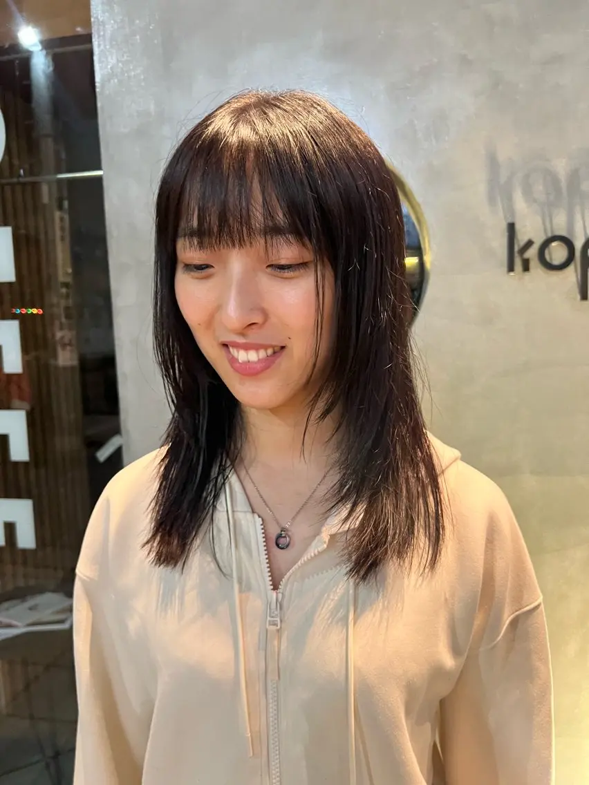 セミロング カラー パーマ ヘアアレンジ くびれヘア 顔まわりレイヤー 韓国風ヘア くびれレイヤー レイヤーカット ショートヘア原宿 fifth コシのヘアスタイル