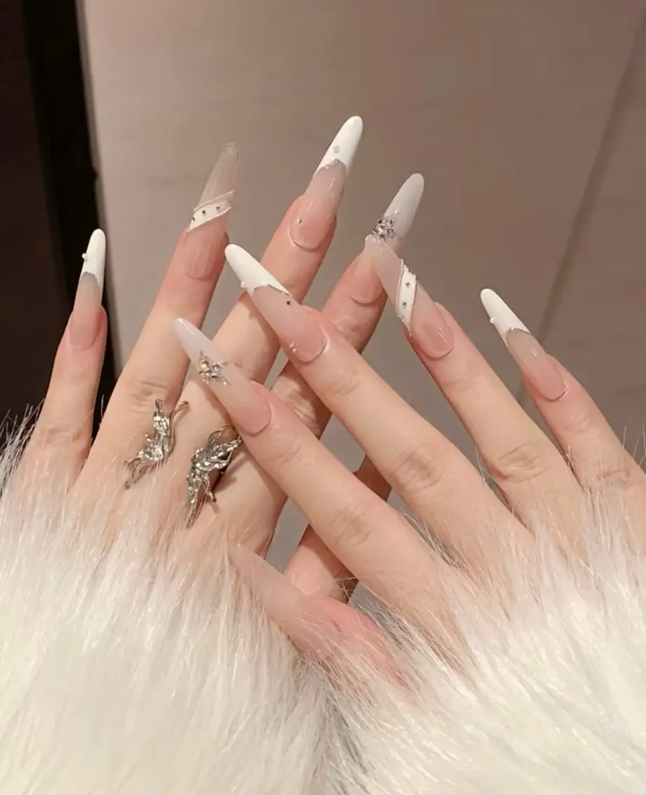 ネイル ハンドネイル ハンドケア queen nailのネイルデザイン